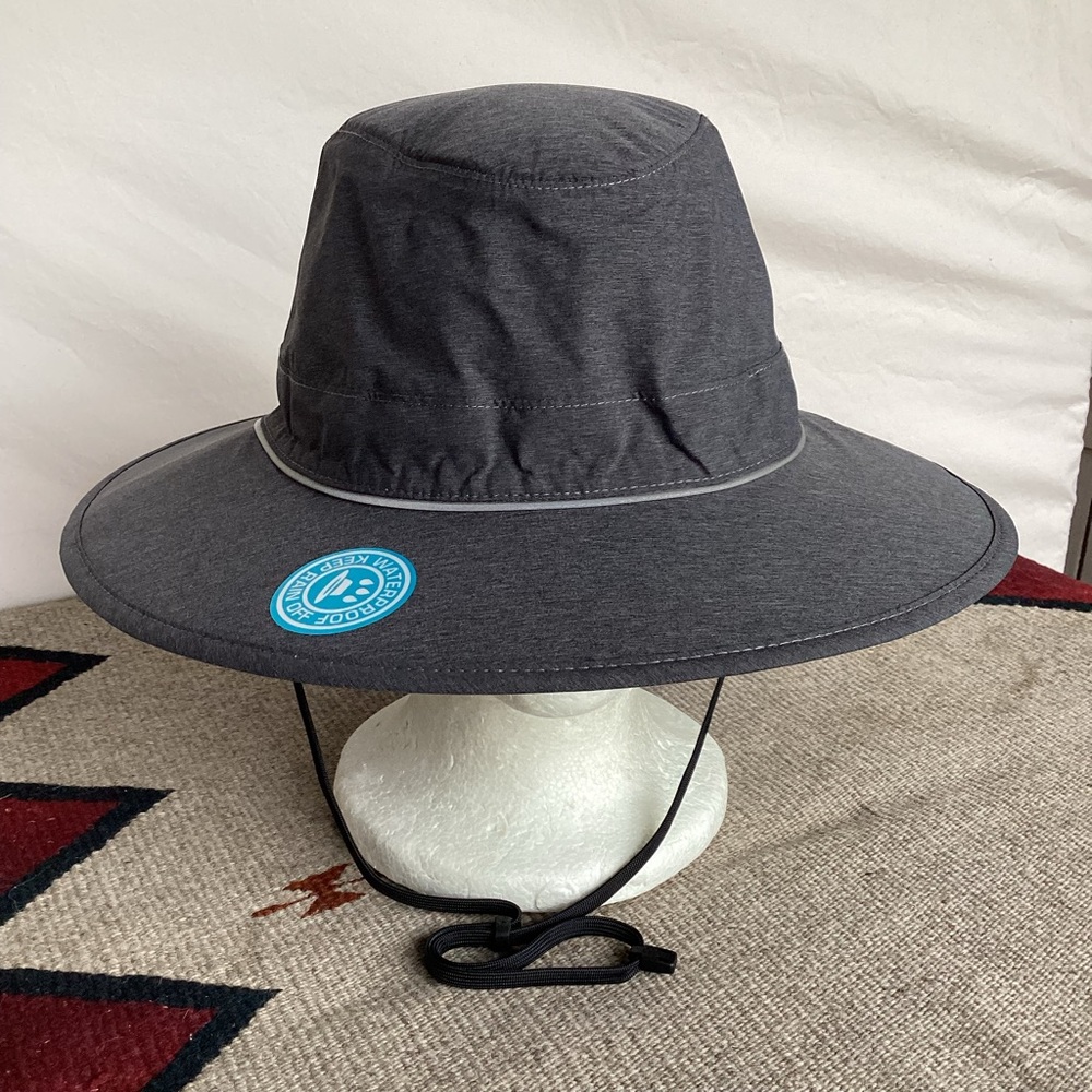 Sunday Afternoons Sun Booney Hat Size Large NWT